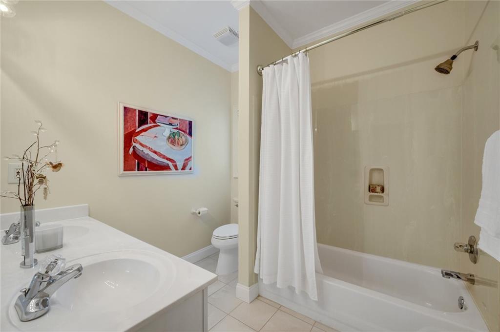 2570 Oglethorpe Circle Northeast, Unit 3 Atlanta, GA 30319 - Photo 27 of 36