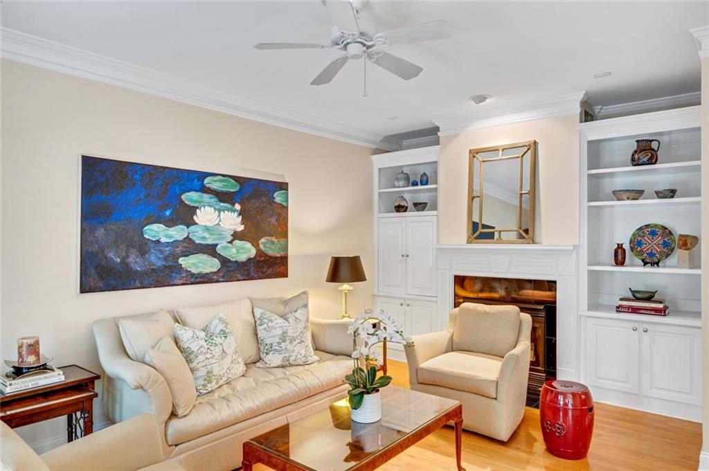 2570 Oglethorpe Circle Northeast, Unit 3 Atlanta, GA 30319 - Photo 3 of 36