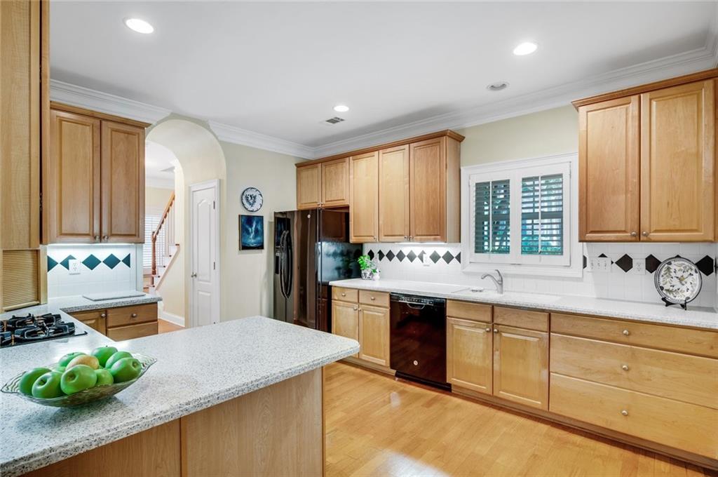 2570 Oglethorpe Circle Northeast, Unit 3 Atlanta, GA 30319 - Photo 5 of 36