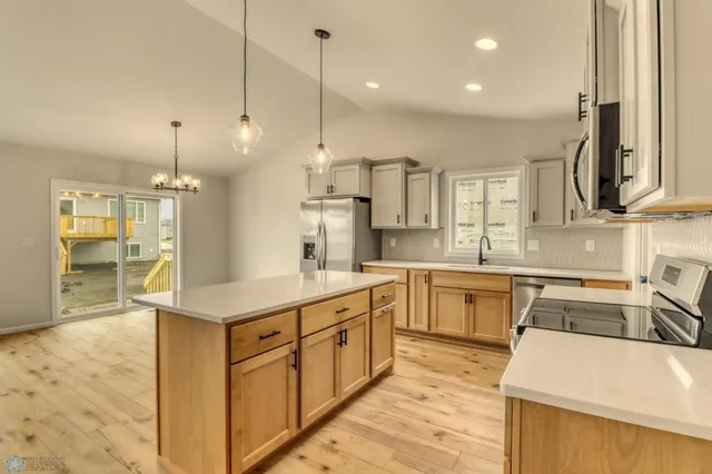 $496,827 | 1474 66th Avenue South, Fargo, ND 58104