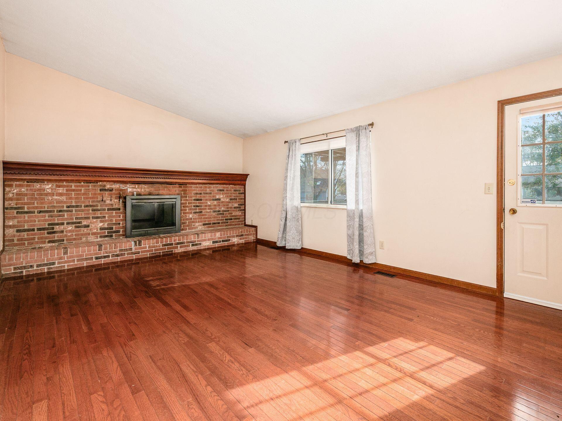 3935 O Shannon Road Dublin, OH 43016 - Photo 22 of 45 Family Room 4