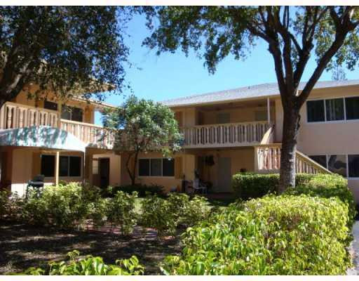 245 Southwest 7th Street, Unit 2 Boca Raton, FL 33432 - Photo 1 of 8 Exterior Front