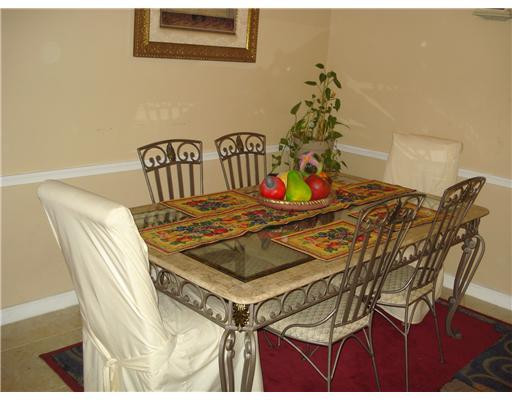 245 Southwest 7th Street, Unit 2 Boca Raton, FL 33432 - Photo 7 of 8 Dining Room