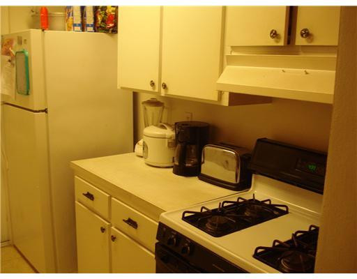 245 Southwest 7th Street, Unit 2 Boca Raton, FL 33432 - Photo 8 of 8 Kitchen