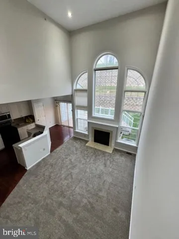 a view of entryway and hall