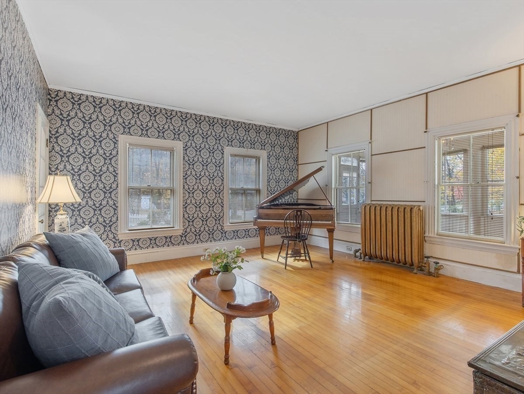 12 Spring Street Foxboro, MA 02035 - Photo 14 of 42