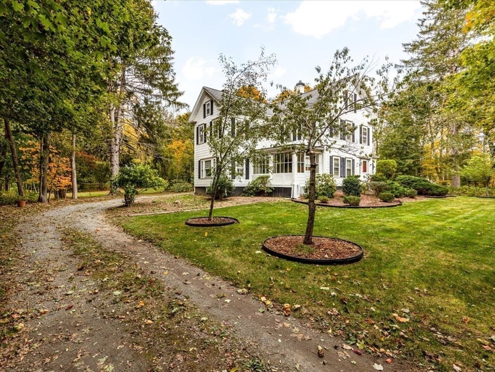 12 Spring Street Foxboro, MA 02035 - Photo 3 of 42