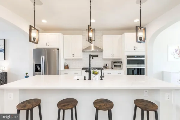 $700,000 | 1096 Holden Road, Frederick, MD 21701