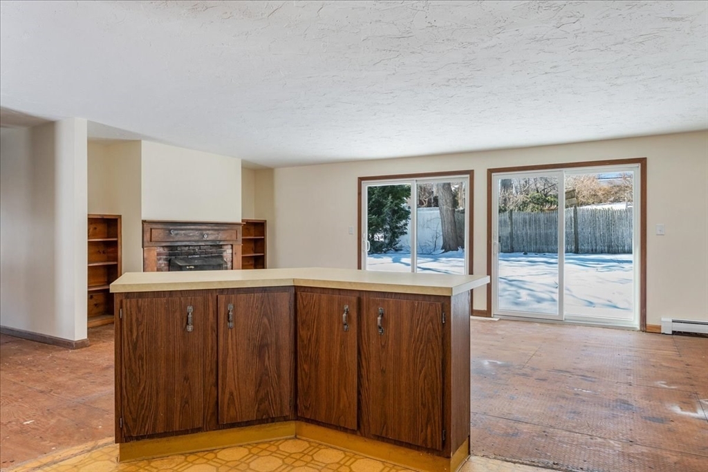 99 Rindge Street Weymouth, MA 02189 - Photo 6 of 35 Gallery Image 6