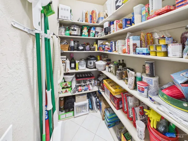 $715,000 | 3449 Hiland Avenue, Burley, ID 83318