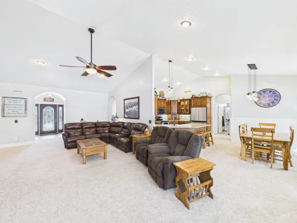 $715,000 | 3449 Hiland Avenue, Burley, ID 83318