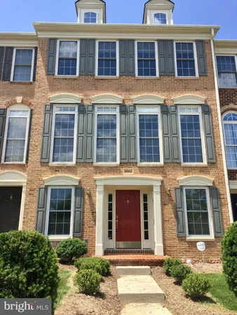 $3,200 | 25802 Turlough Terrace, Chantilly, VA 20152
