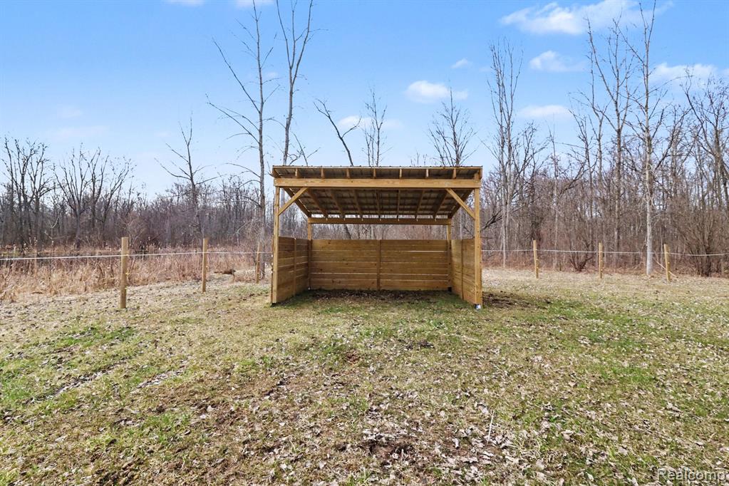 4837 Mack Road Howell, MI 48855 - Photo 25 of 31