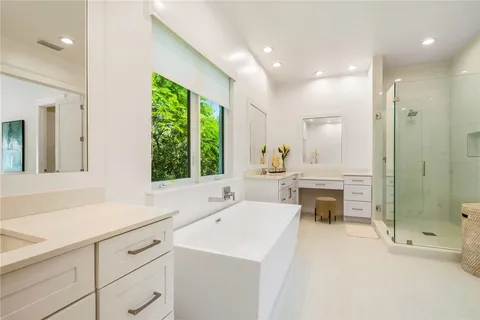 $1,495,000 | 30 Strand Drive, Vero Beach, FL 32963