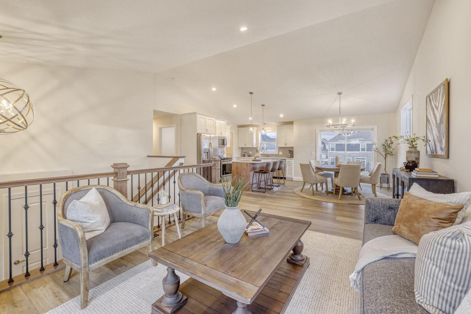 2871 Trinity Drive Shakopee, MN 55379 - Photo 4 of 24