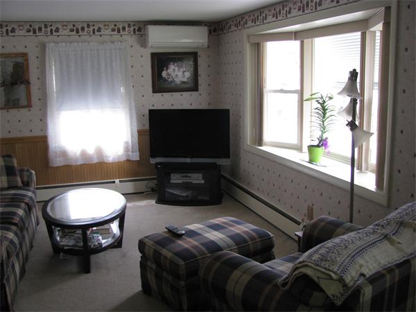 24 Ridgewood Road Worcester, MA 01606 - Photo 3 of 15 Gallery Image 3