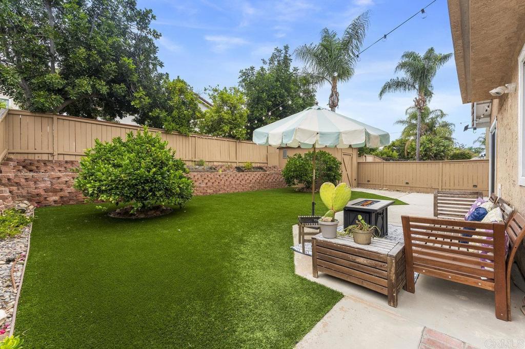 305 Cobblestone Place Santee, CA 92071 - Photo 28 of 41 a view of a bench in the garden