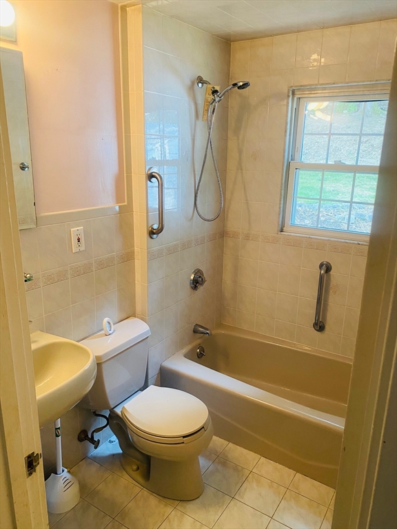 10 Seward Road Stoneham, MA 02180 - Photo 7 of 16 Gallery Image 7