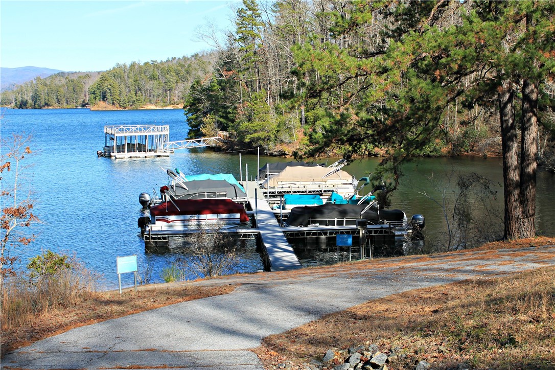 Lot 39 Deertrail Road Salem, SC 29676 - Photo 3 of 21 Launch your boat just a few seconds from your prop
