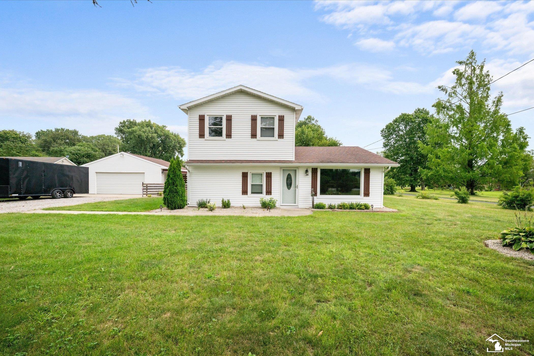 10190 Douglas Road Temperance, MI 48182 - Photo 1 of 33