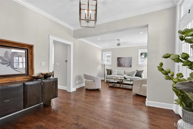 $900,000 | 727 Marshall Avenue, Webster Groves, MO 63119