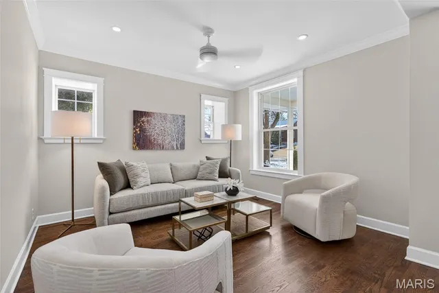 $900,000 | 727 Marshall Avenue, Webster Groves, MO 63119