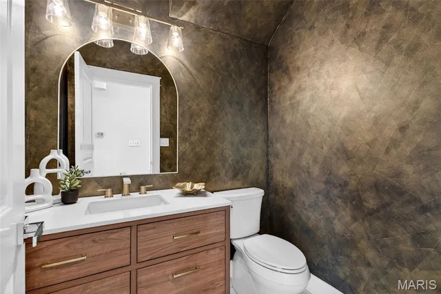 $900,000 | 727 Marshall Avenue, Webster Groves, MO 63119