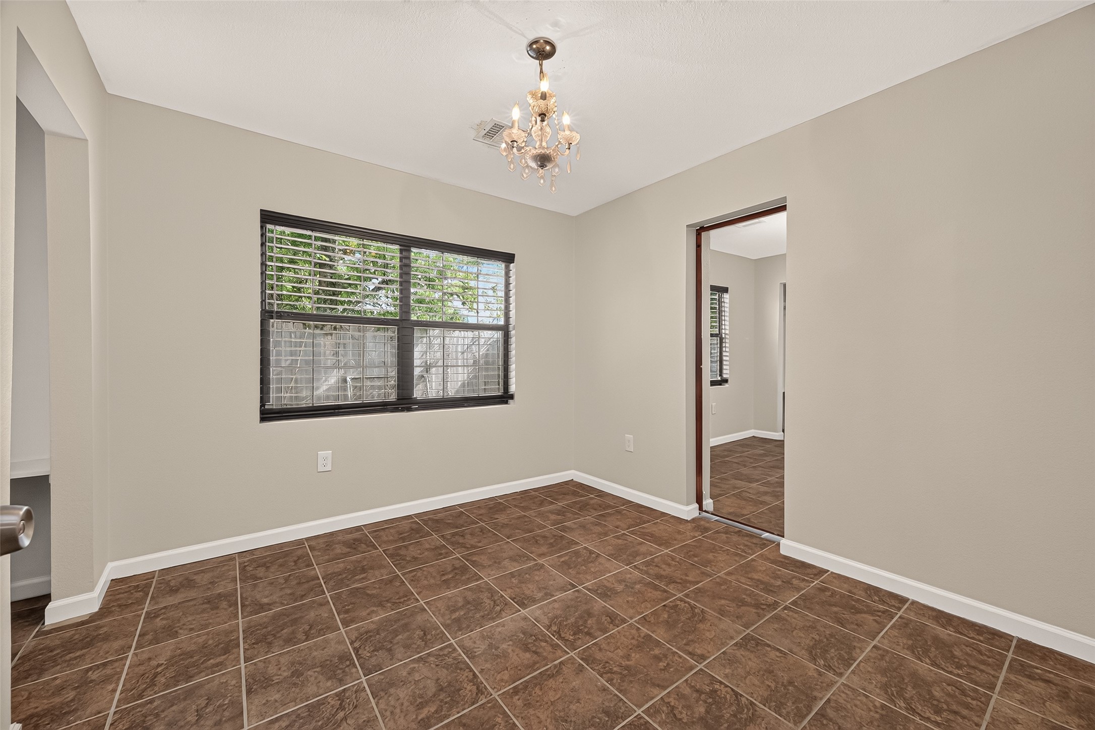 8402 Bascom Street Houston, TX 77055 - Photo 21 of 40 Gallery Image 21