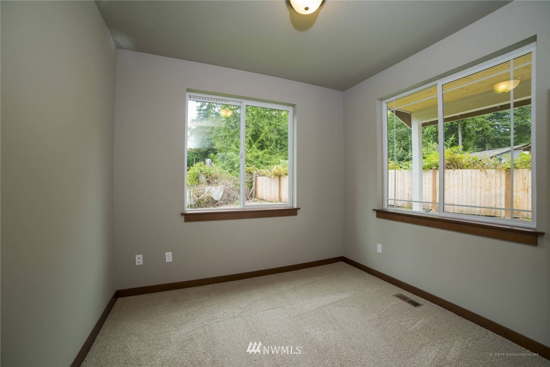 13029 Woods Lake Road Monroe, WA 98272 - Photo 5 of 17 Gallery Image 5