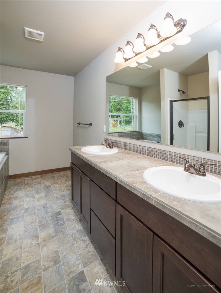 13029 Woods Lake Road Monroe, WA 98272 - Photo 8 of 17 Gallery Image 8