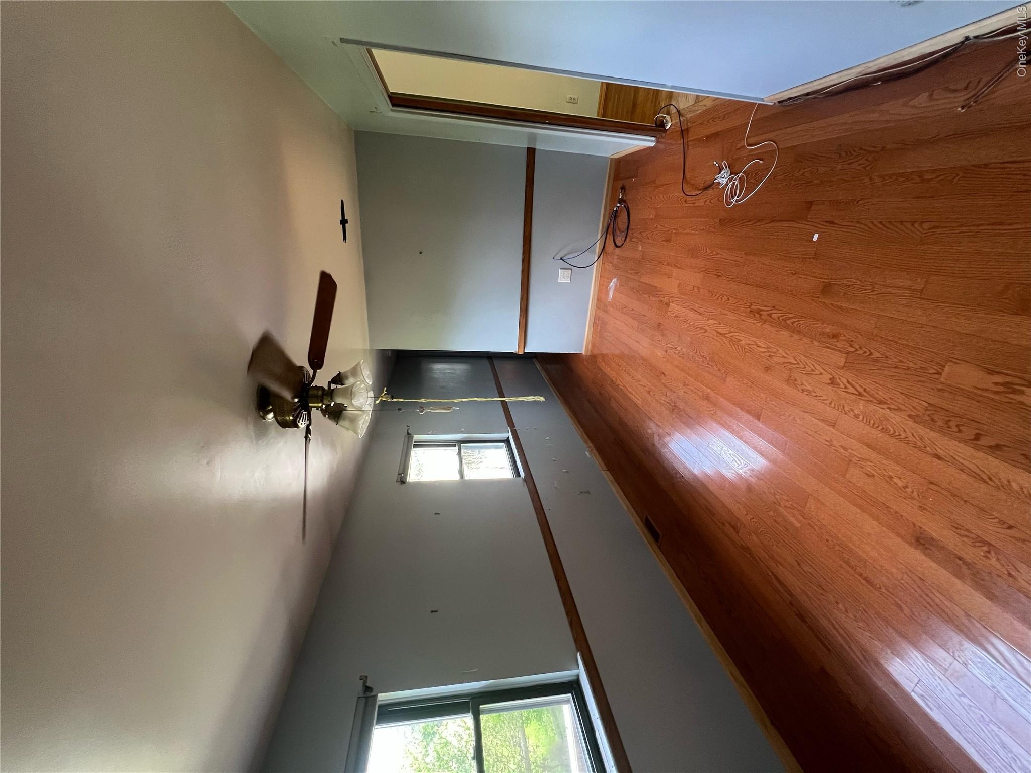 2 South Aspen Road Middletown, NY 10940 - Photo 4 of 21