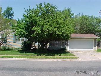 118 East 3rd Street Roxana, IL 62084 - Photo 1 of 1