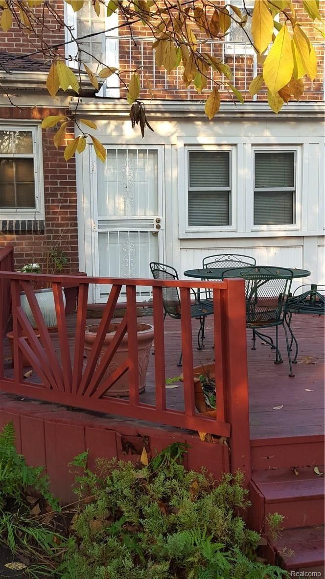 15062 Stahelin Road Detroit, MI 48223 - Photo 13 of 19 20151111_082258.jpg