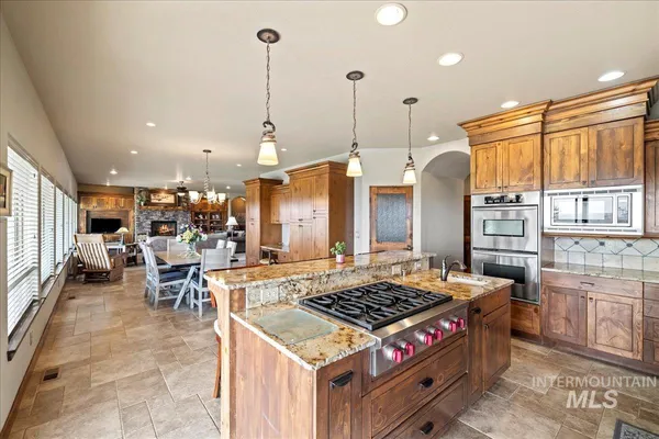 $2,400,000 | 1270 Hillcrest Drive, Vale, OR 97918