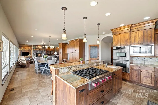 $2,400,000 | 1270 Hillcrest Drive, Vale, OR 97918