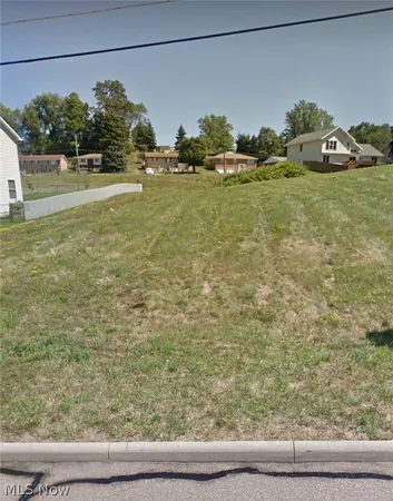 $29,900 | 164 Meadow Road, Steubenville, OH 43953
