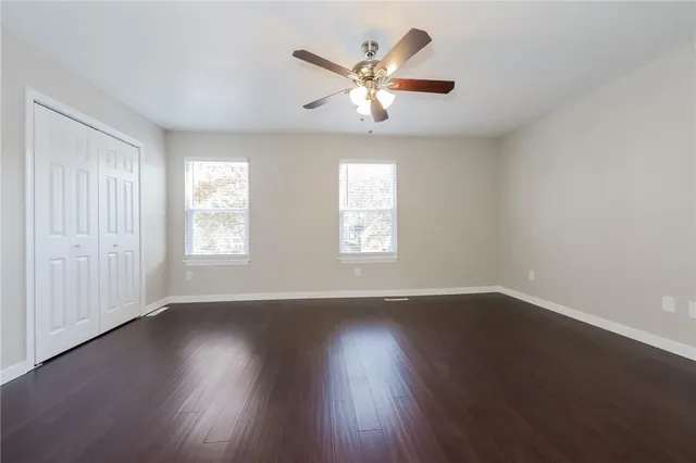 $2,325 | 2314 Northeast Springbrook Street, Blue Springs, MO 64014