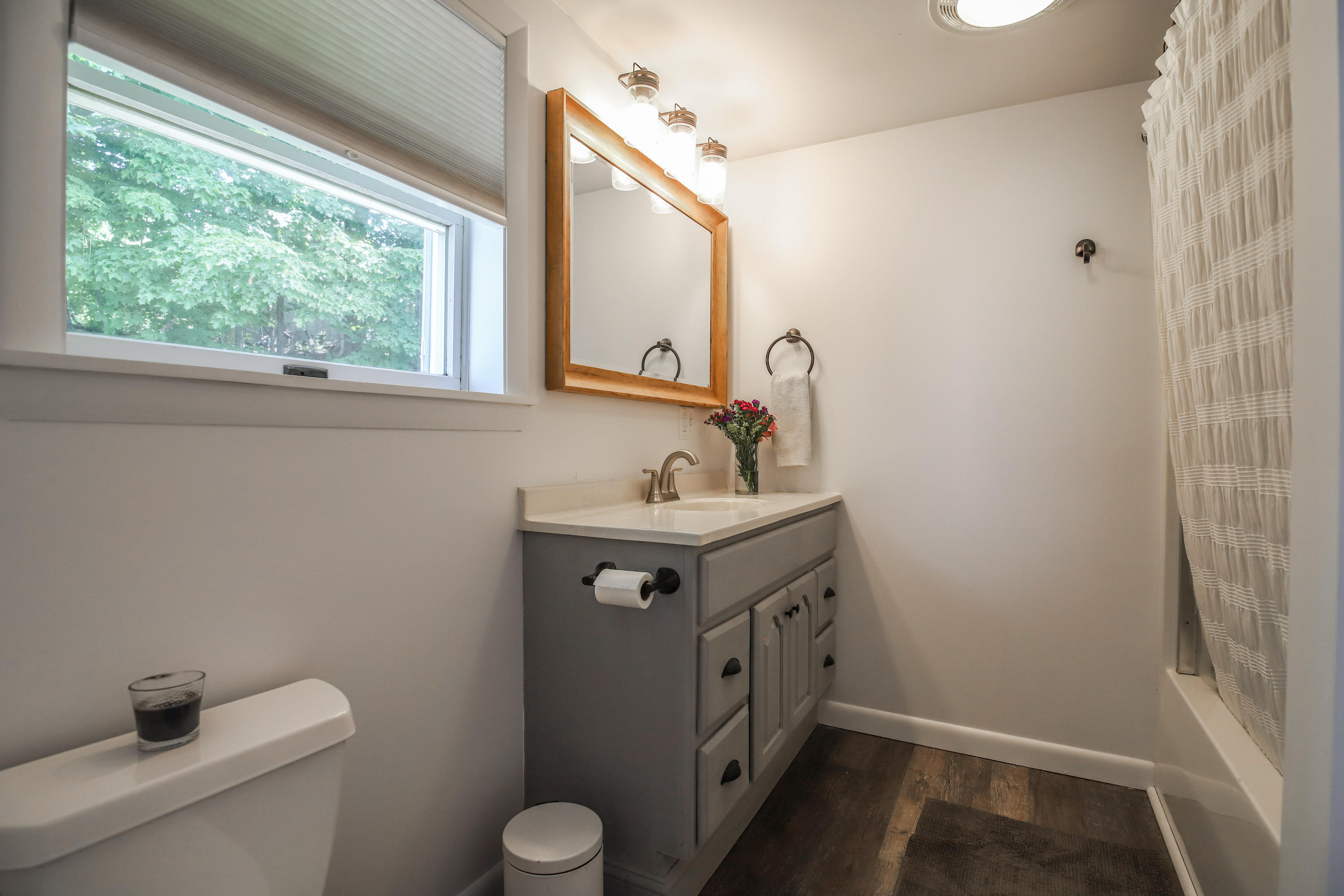 37 Chadbourne Road Standish, ME 04084 - Photo 11 of 47 37 Chadbourne Rd Standish - 13Bath1