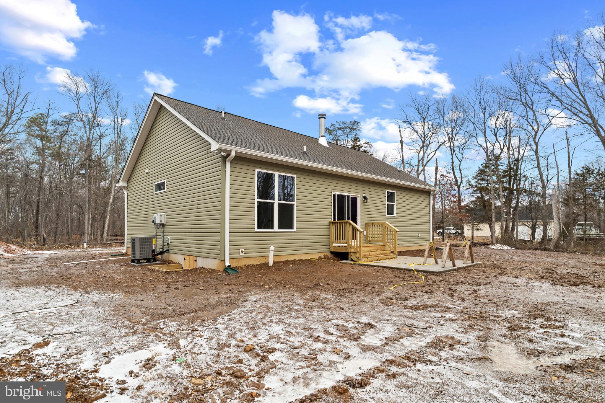 6735 Beverly Road Broad Run, VA 20137 - Photo 24 of 30 Back of house featuring a shingled roof
