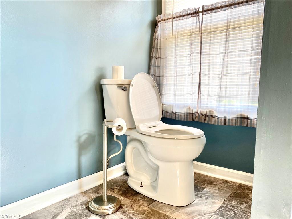 451 Wilson Road Reidsville, NC 27320 - Photo 16 of 19 Gallery Image 16