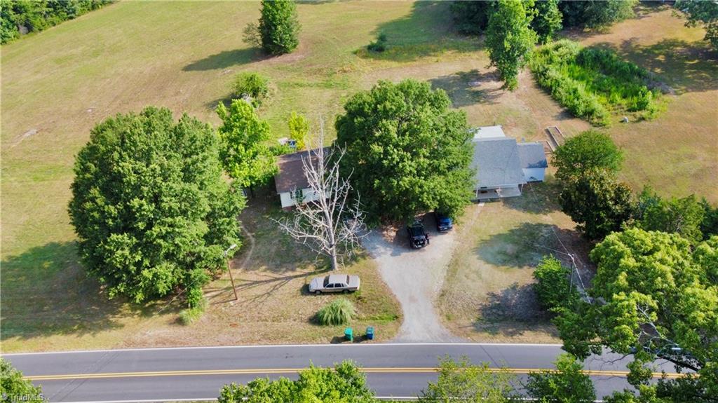 451 Wilson Road Reidsville, NC 27320 - Photo 2 of 19 Gallery Image 2