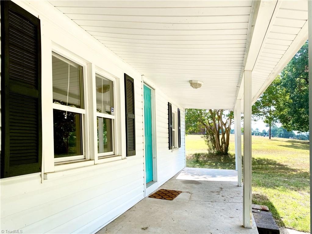 451 Wilson Road Reidsville, NC 27320 - Photo 3 of 19 Gallery Image 3