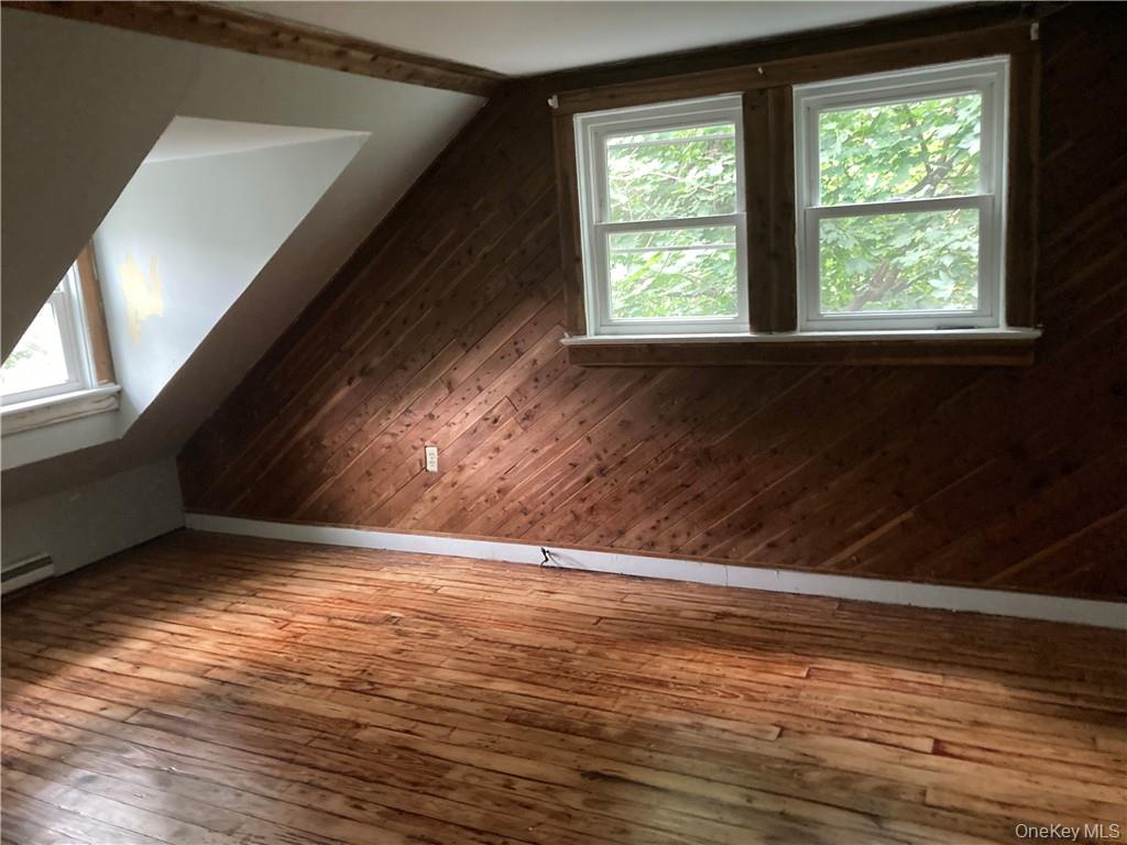 29 Jones Road, Unit 2 Warwick, NY 10990 - Photo 6 of 8 Upstairs bedroom