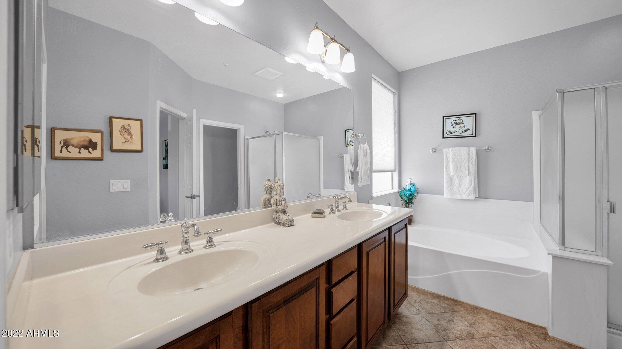 18484 Verdin Road Goodyear, AZ 85338 - Photo 23 of 30 22-web-or-mls-DSC01923