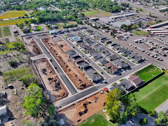 a sign that is on the wall