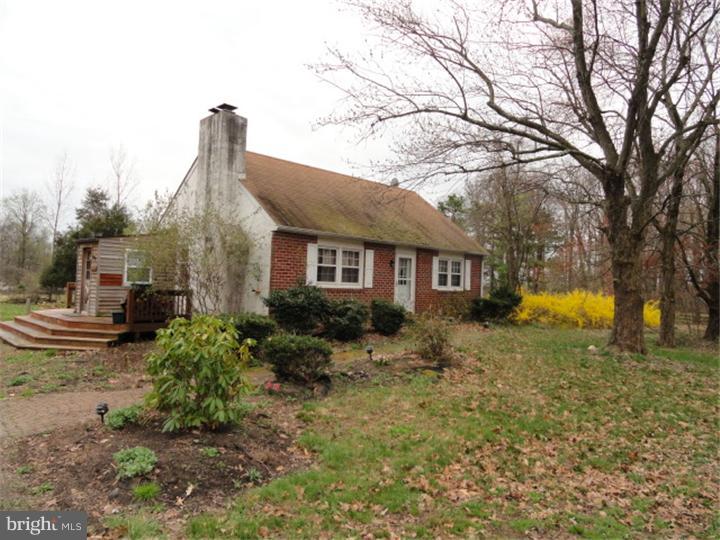 1901 Ziegler Road Pennsburg, PA 18073 - Photo 12 of 17 Exterior Side