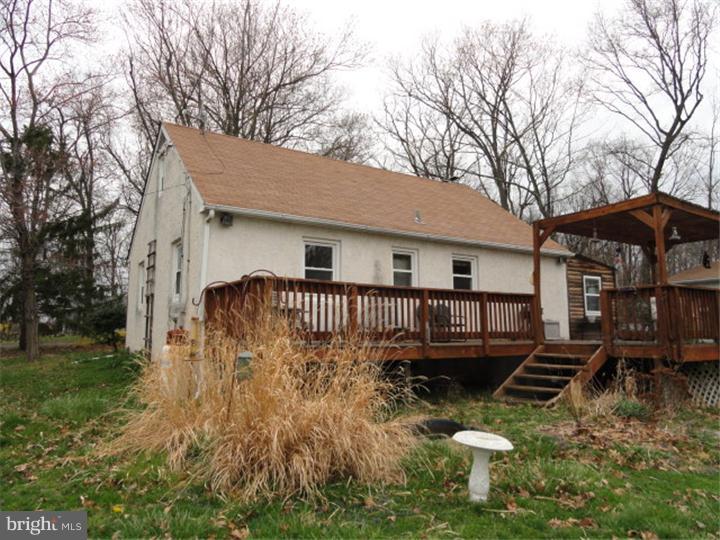 1901 Ziegler Road Pennsburg, PA 18073 - Photo 16 of 17 Exterior Back