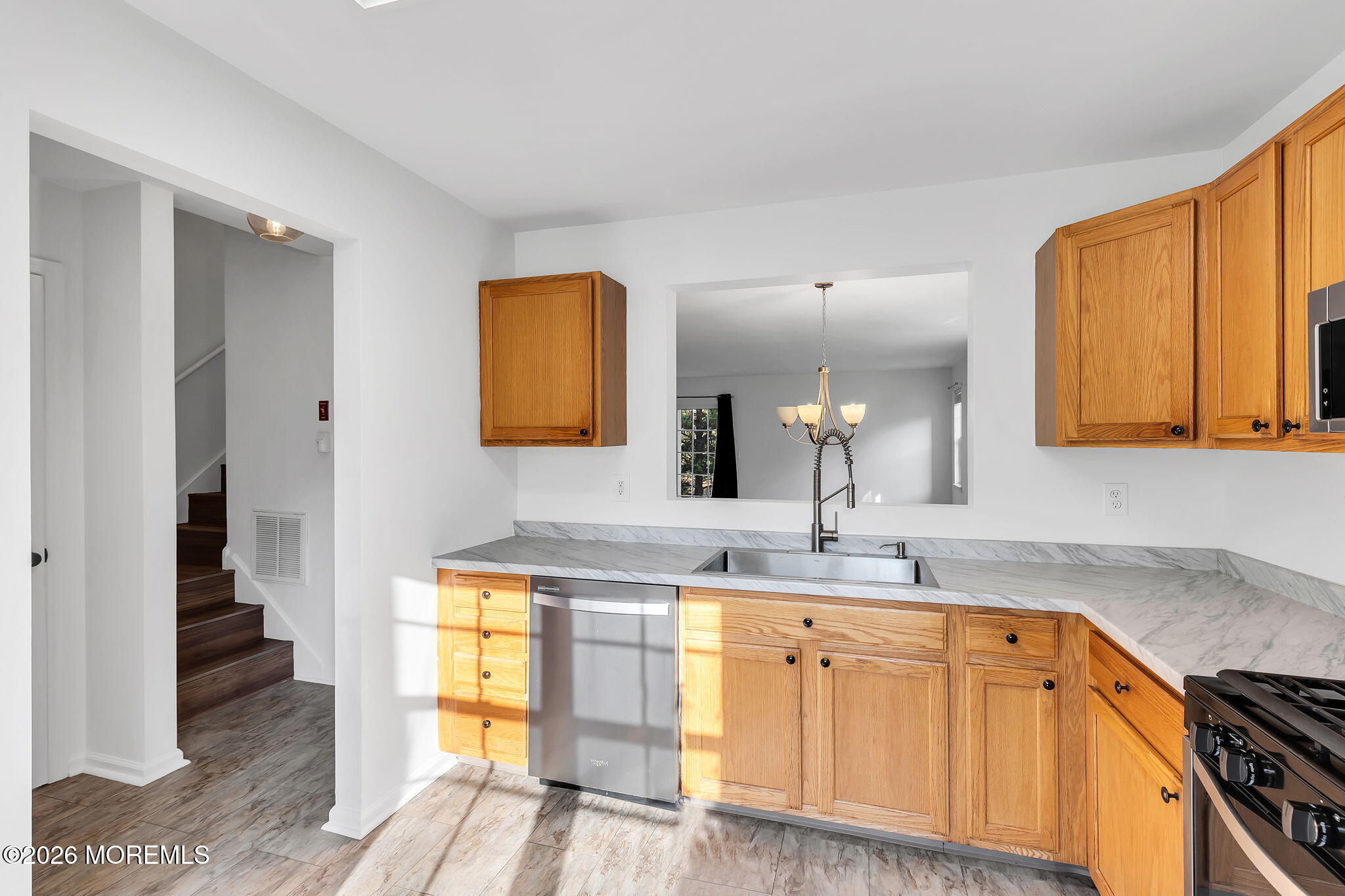 48 Quail Run Bayville, NJ 08721 - Photo 7 of 45 Kitchen