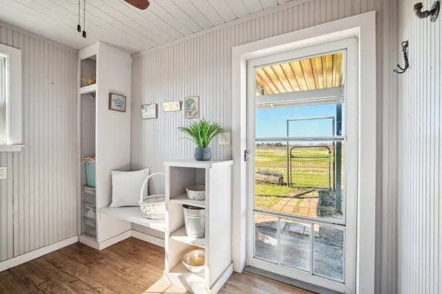 $499,000 | 2200 Highway 21, Paige, TX 78659