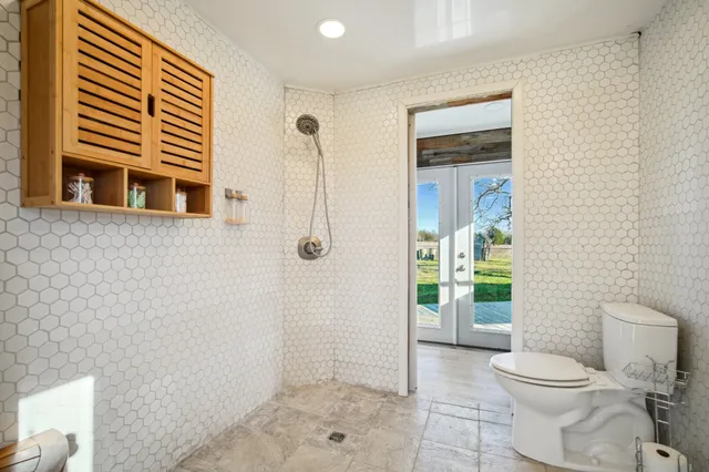 $499,000 | 2200 Highway 21, Paige, TX 78659